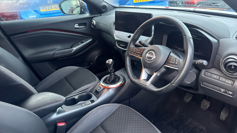 Nissan Juke 1.0 DiG-T N-Connecta 5dr Petrol Hatchback